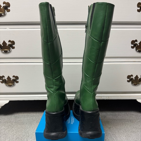 Angelica Paloma High Platform Boot - Picture 4 of 5